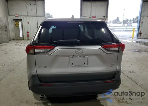 2024 Toyota Rav4 Le z USA, uszkodzony, nr VIN 2T3F1RFV0RC441751